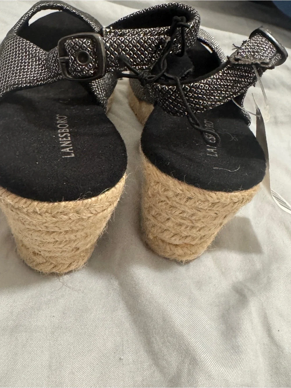 Lanesboro women size 8.5 shiny black fabric man made material wedged rope sandal